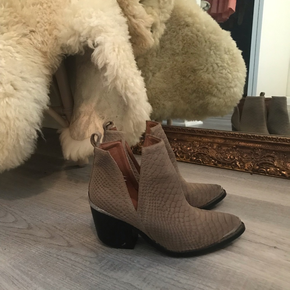 Jeffrey Campbell Cromwell Boot